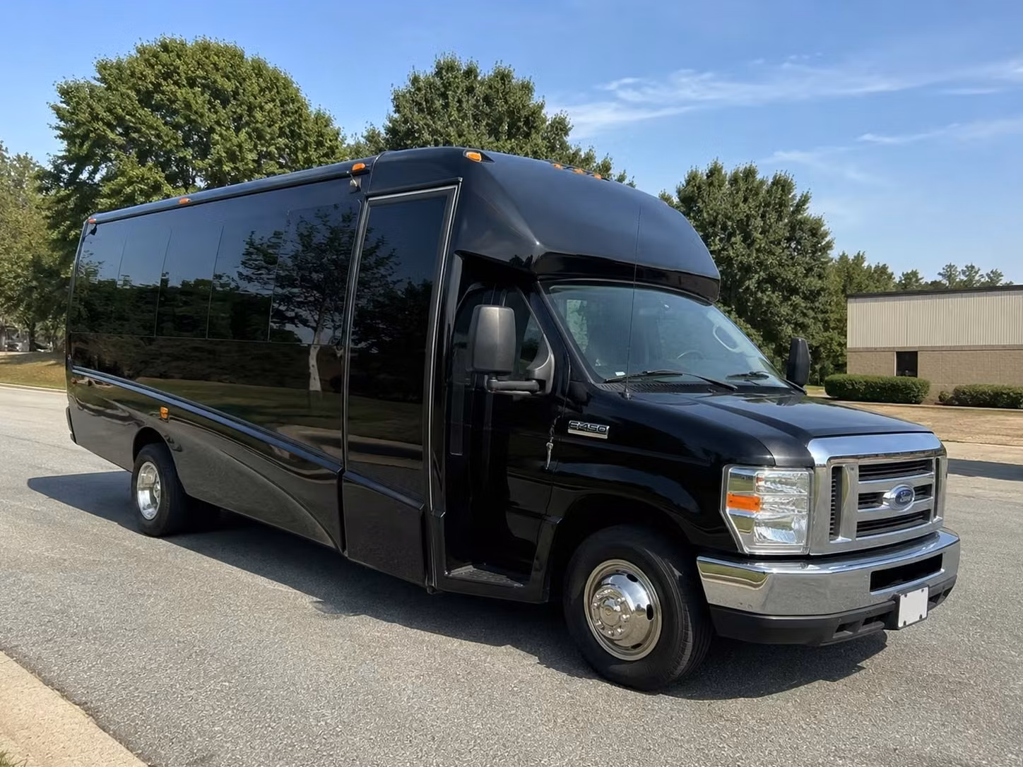 15 passenger minibus