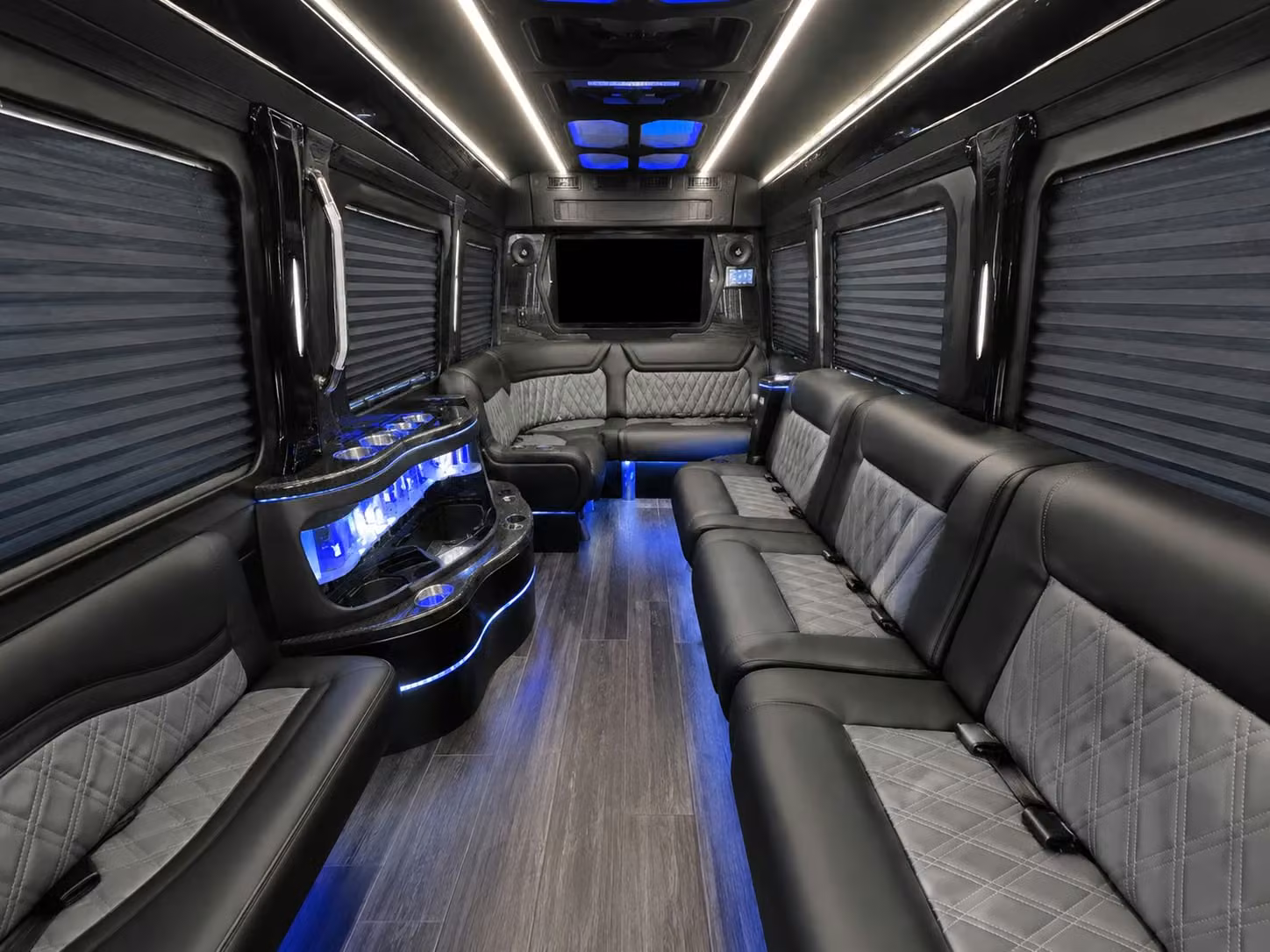 airport transfers and transit hub shuttles for government and military groups in new york city