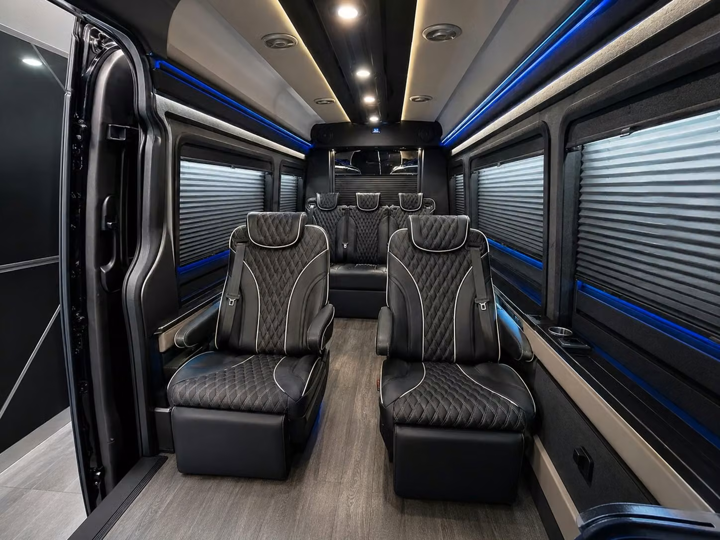 corporate group airport shuttles for nyc s busiest business travelers