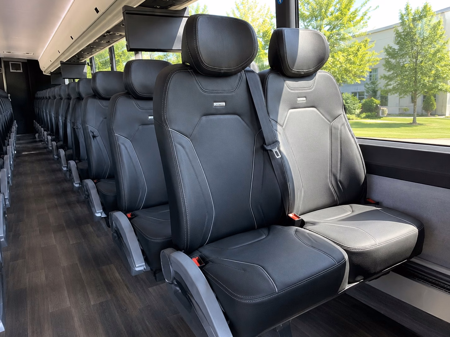 guest shuttle services between nyc hotels and wedding venues