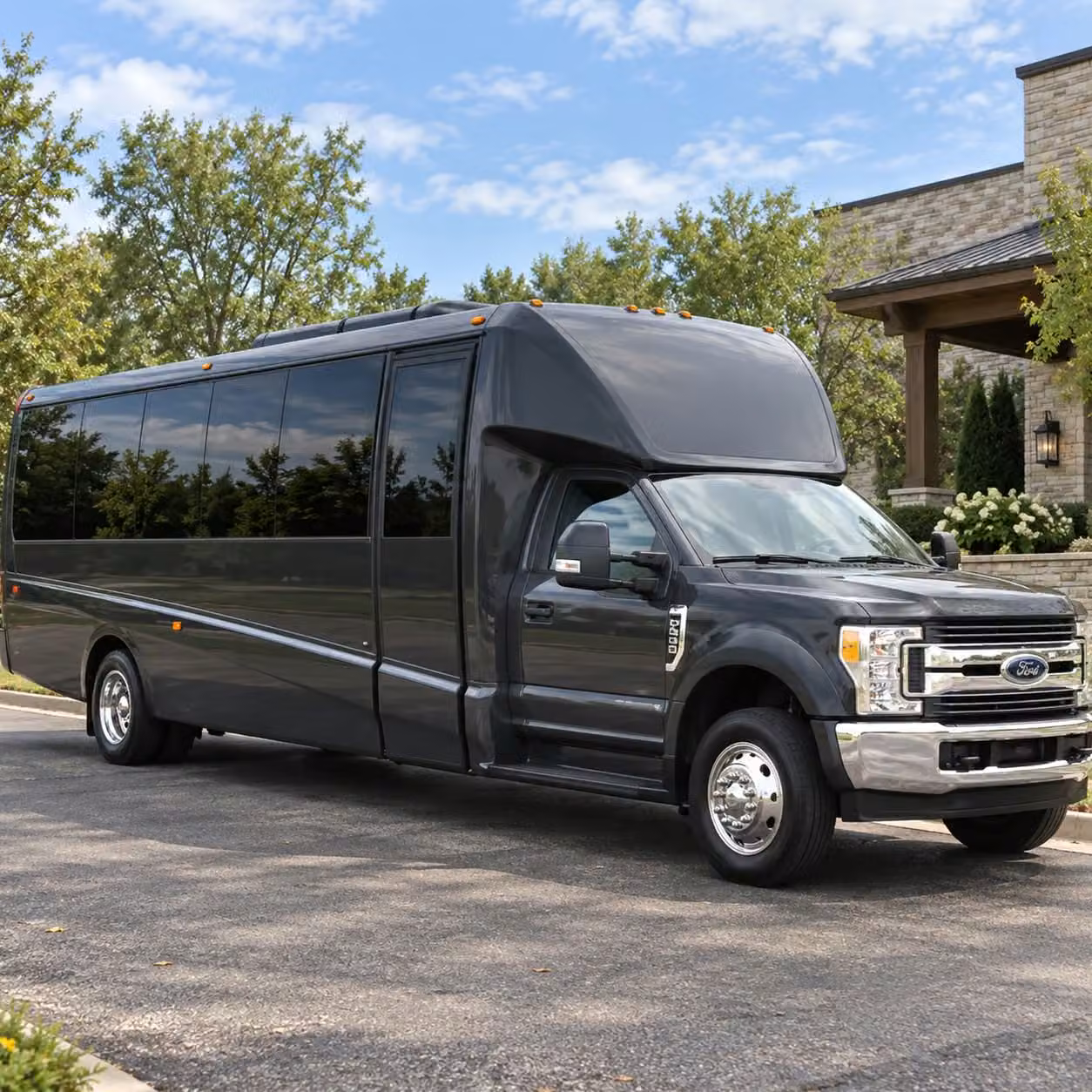 minibus rentals for smaller nyc classroom and grade level trips