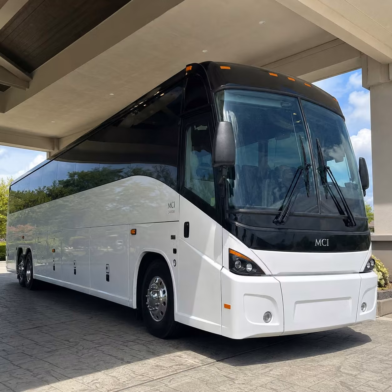 newark liberty airport transfers connecting nyc groups across state lines